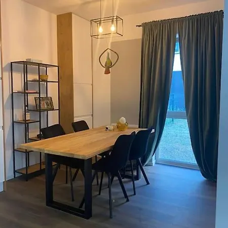Toucan Apartment *